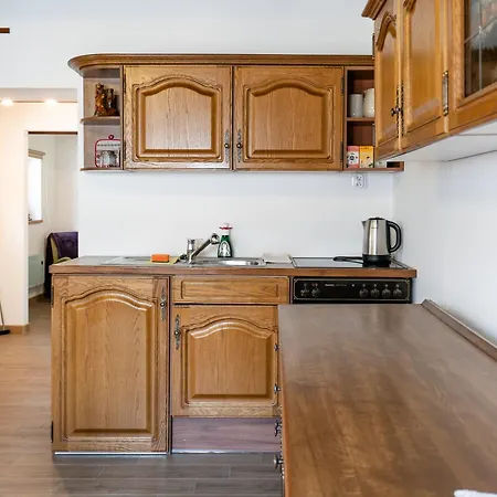 Drevenicka V Durcinej - Julia * Györkeháza