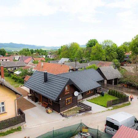 Drevenicka V Durcinej - Julia